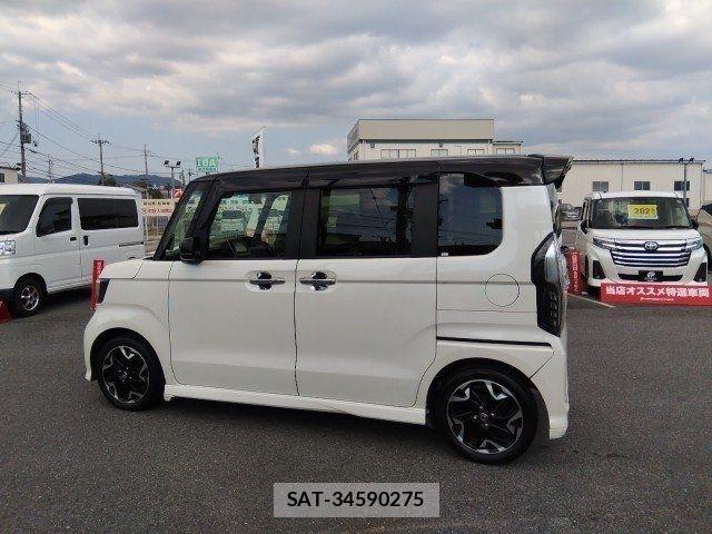 Honda N BOX CUSTOM 2017-10 8246118-15