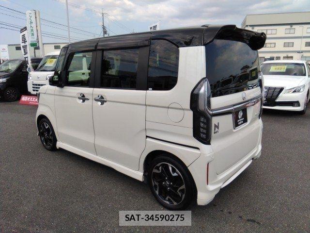 Honda N BOX CUSTOM 2017-10 8246118-17