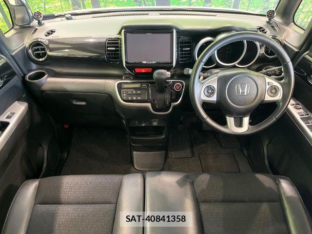 Honda N BOX CUSTOM 2016-01 8246126-1