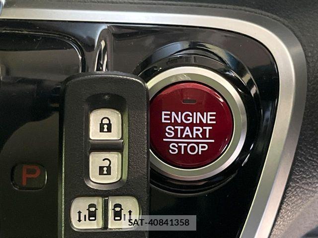 Honda N BOX CUSTOM 2016-01 8246126-6