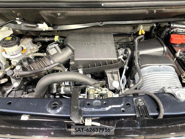 Honda N BOX CUSTOM 2022-04 8246093-18