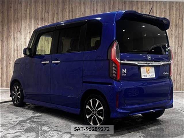 Honda N BOX CUSTOM 2020-09 8246130-17