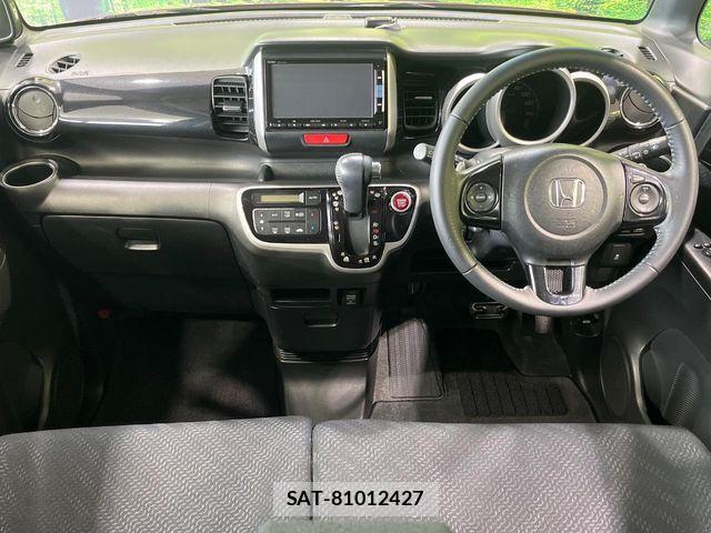 Honda N BOX CUSTOM 2013-12 8246134-1