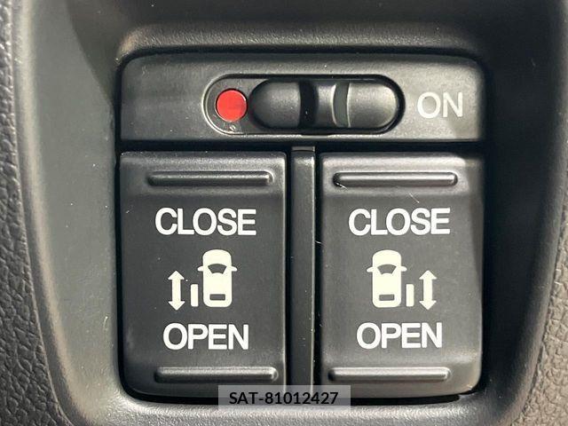 Honda N BOX CUSTOM 2013-12 8246134-2