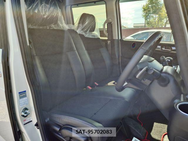 Honda N BOX CUSTOM 2016-09 8246122-11