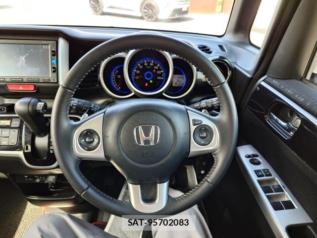 Honda N BOX CUSTOM 2016-09 8246122-12