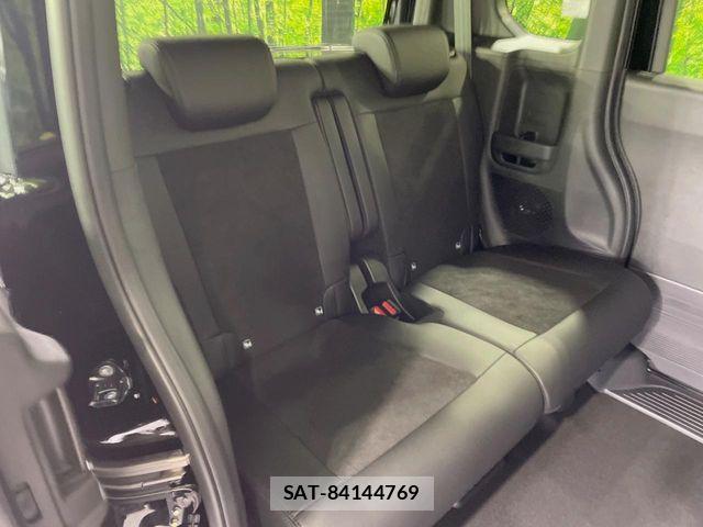 Honda N BOX CUSTOM 2026-07 8246080-8