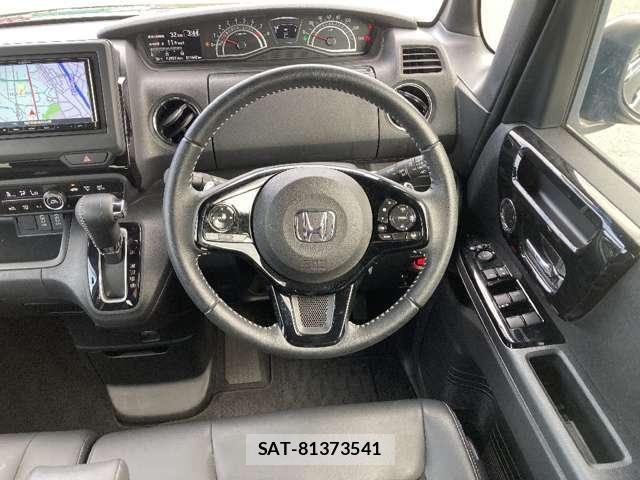 Honda N BOX CUSTOM 2021-10 8246087-6