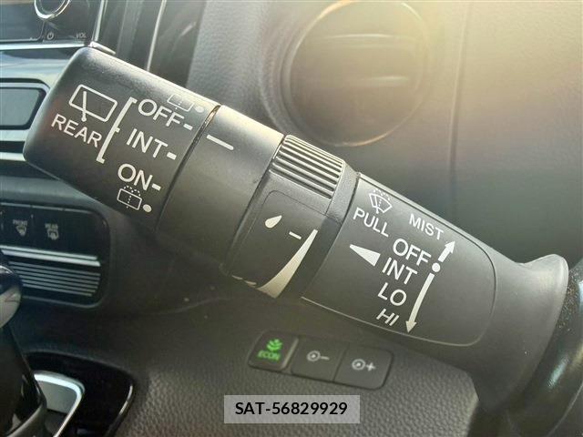 Honda N BOX CUSTOM 2019-08 8246094-11