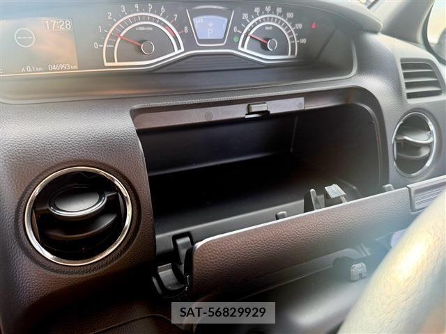 Honda N BOX CUSTOM 2019-08 8246094-13