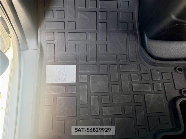 Honda N BOX CUSTOM 2019-08 8246094-21