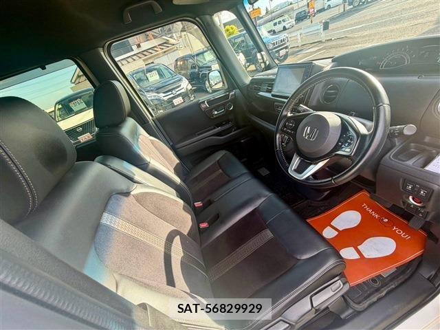 Honda N BOX CUSTOM 2019-08 8246094-22
