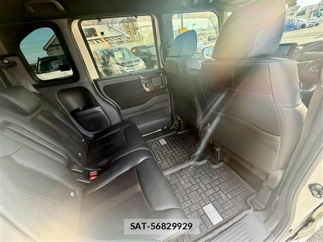 Honda N BOX CUSTOM 2019-08 8246094-24