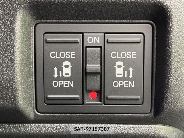 Honda N BOX CUSTOM 2024-12 8246098-2