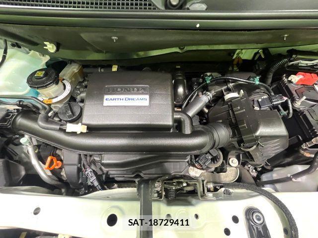 Honda N BOX CUSTOM 2018-04 8246129-17
