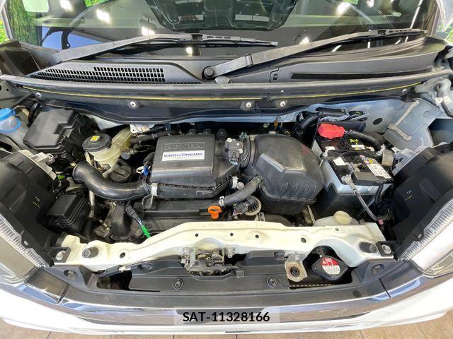 Honda N BOX CUSTOM 2017-02 8246117-18