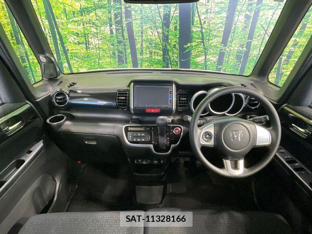 Honda N BOX CUSTOM 2017-02 8246117-1