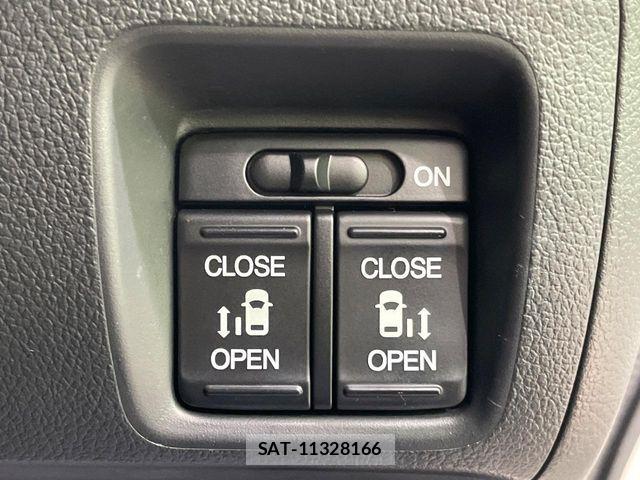 Honda N BOX CUSTOM 2017-02 8246117-3