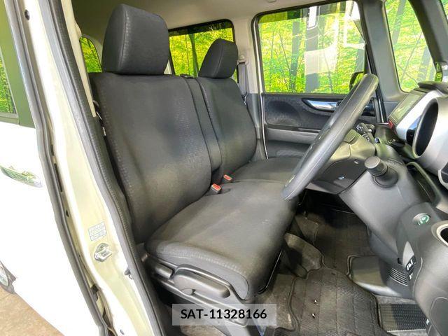 Honda N BOX CUSTOM 2017-02 8246117-8