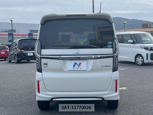 Honda N BOX CUSTOM 2017-11 8246119-16