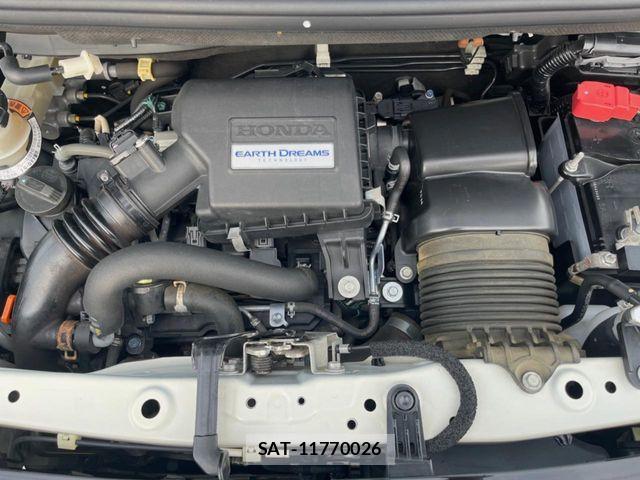 Honda N BOX CUSTOM 2017-11 8246119-18