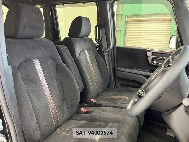 Honda N BOX CUSTOM 2019-02 8246121-9