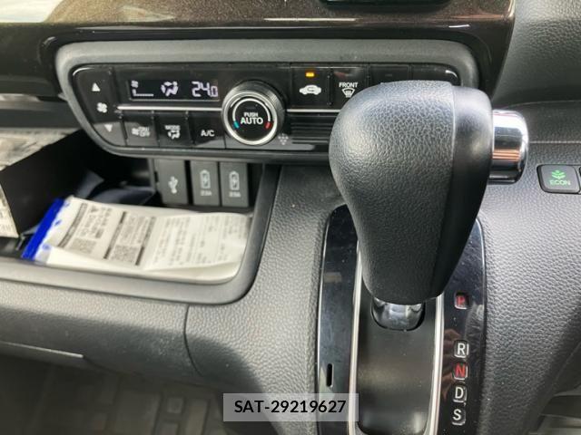 Honda N BOX CUSTOM 2017-10 8246137-16