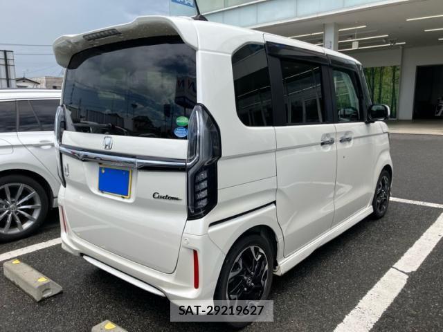 Honda N BOX CUSTOM 2017-10 8246137-2