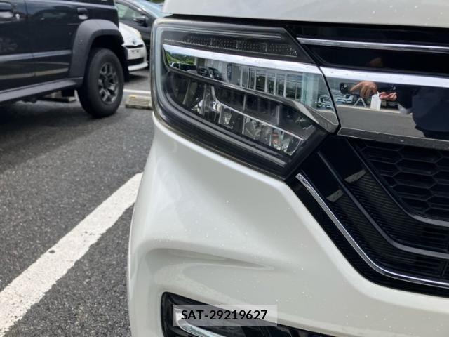 Honda N BOX CUSTOM 2017-10 8246137-4