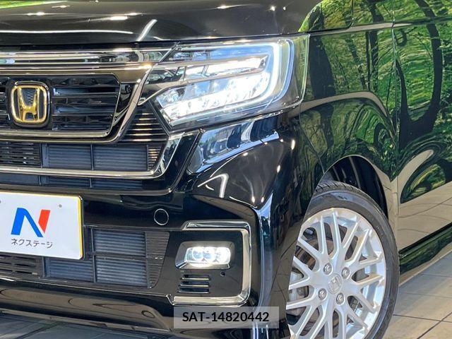 Honda N BOX CUSTOM 2022-02 8246082-11