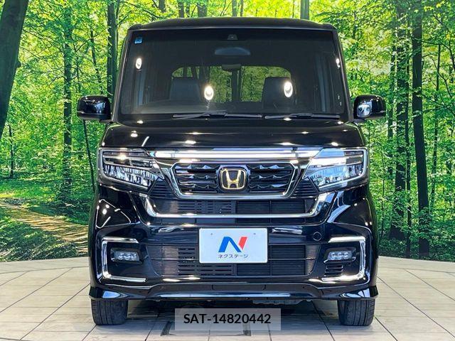 Honda N BOX CUSTOM 2022-02 8246082-13