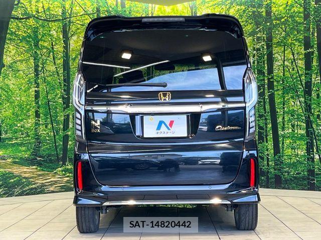 Honda N BOX CUSTOM 2022-02 8246082-14