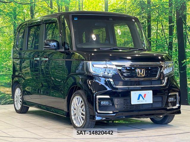 Honda N BOX CUSTOM 2022-02 8246082-15