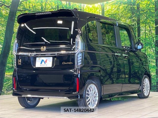Honda N BOX CUSTOM 2022-02 8246082-16