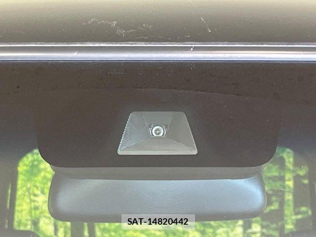 Honda N BOX CUSTOM 2022-02 8246082-4