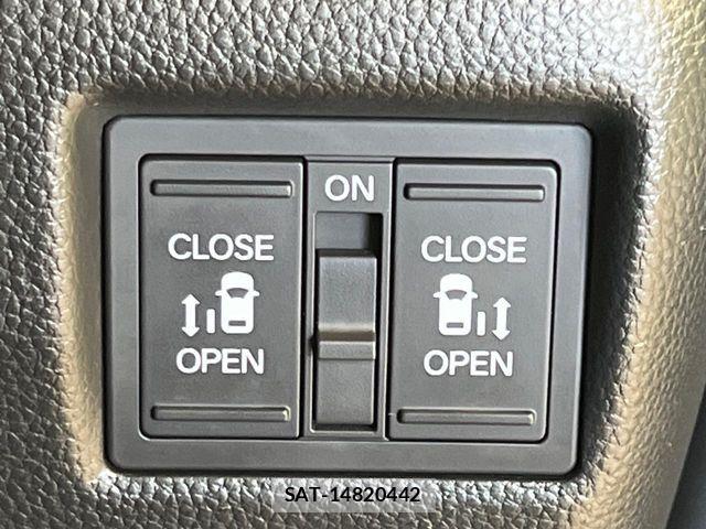 Honda N BOX CUSTOM 2022-02 8246082-6