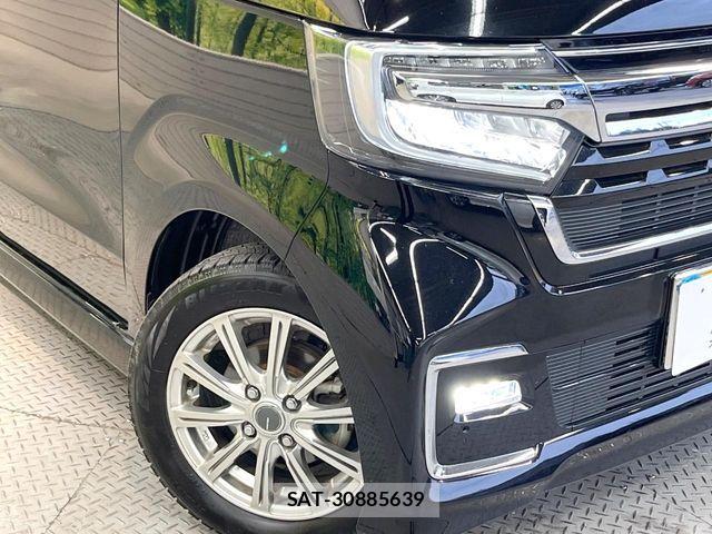 Honda N BOX CUSTOM 2022-10 8246096-11