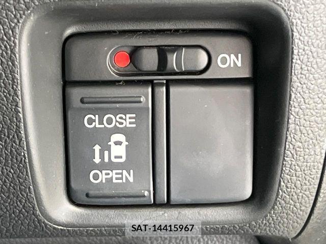 Honda N BOX CUSTOM 2017-07 8315913-4
