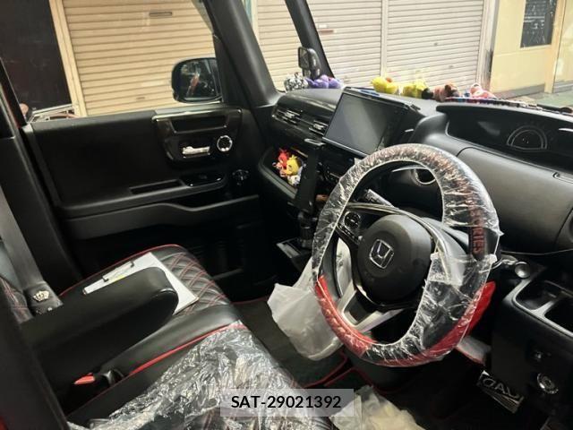 Honda N BOX CUSTOM 2018-09 8315899-17