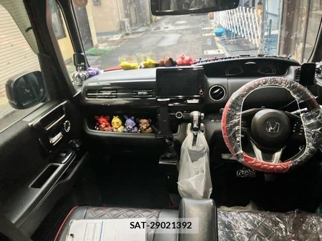 Honda N BOX CUSTOM 2018-09 8315899-19