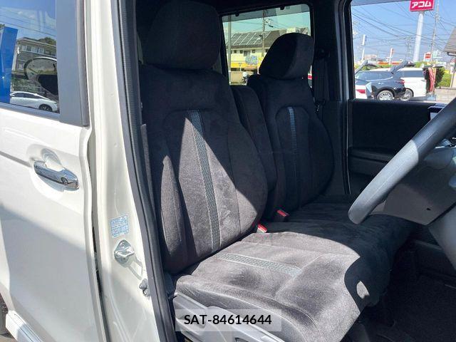 Honda N BOX CUSTOM 2023-01 8315855-7