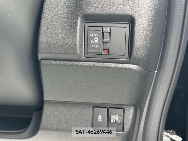 Honda N BOX CUSTOM 2026-06 8315827-15