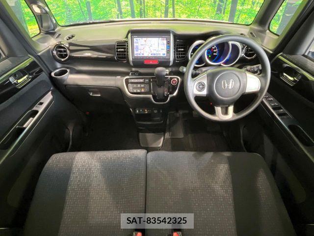Honda N BOX CUSTOM 2017-06 8315869-1