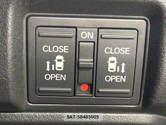 Honda N BOX CUSTOM 2023-12 8315819-2