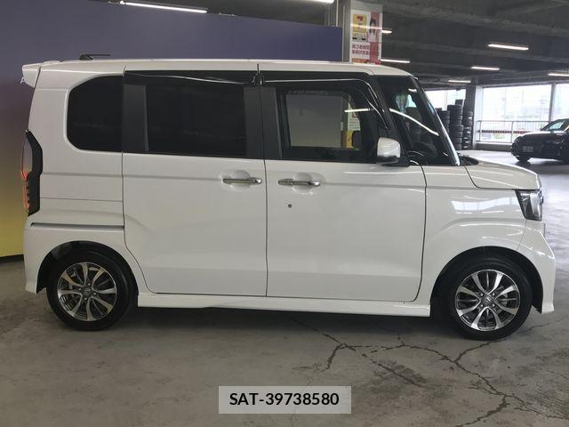 Honda N BOX CUSTOM 2023-04 8315832-1