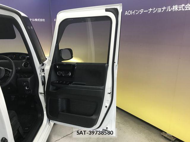 Honda N BOX CUSTOM 2023-04 8315832-22