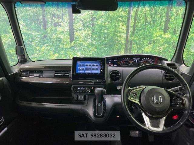 Honda N BOX CUSTOM 2019-08 8315870-1
