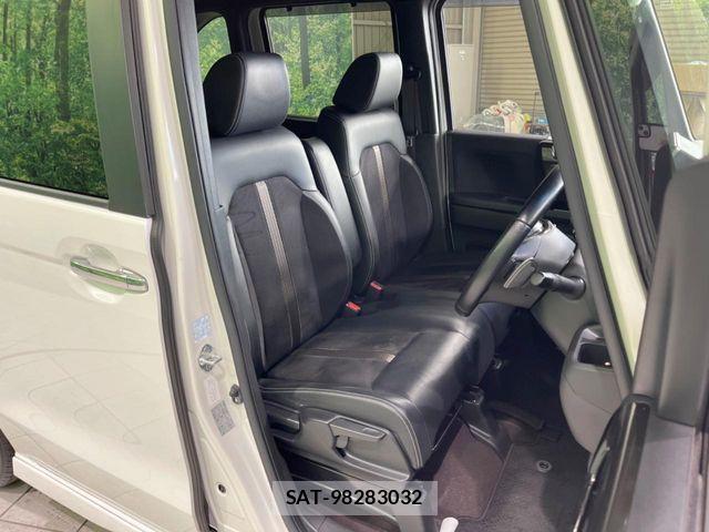 Honda N BOX CUSTOM 2019-08 8315870-7