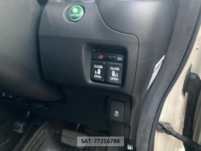 Honda N BOX CUSTOM 2013-12 8315918-15