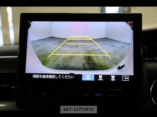 Honda N BOX CUSTOM 2023-12 8315831-2